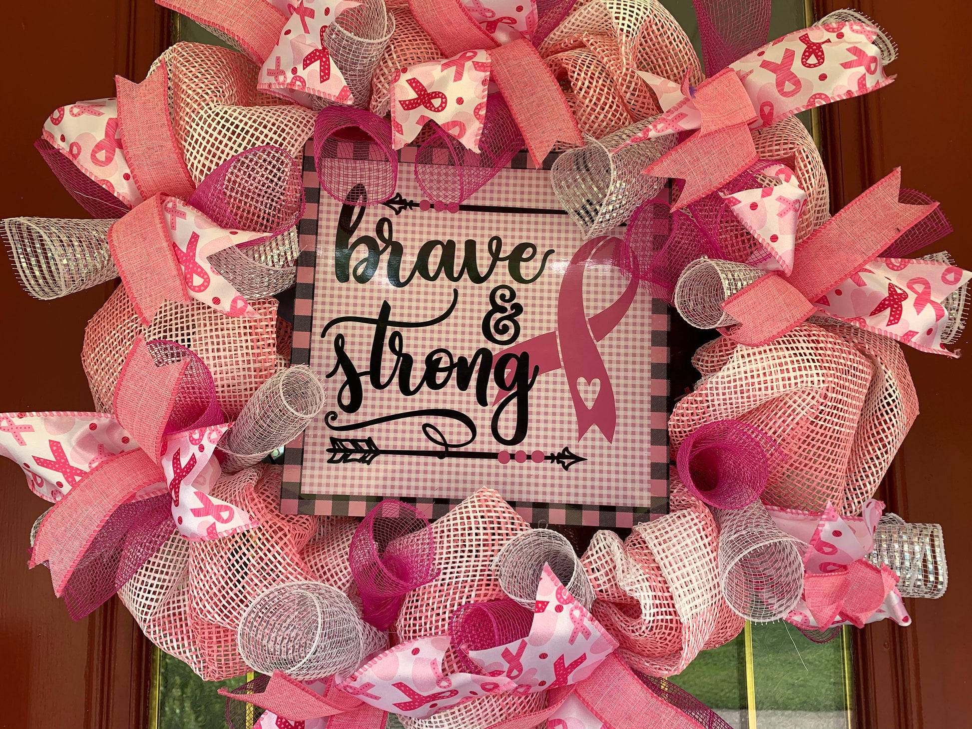 Breast cancer wreath