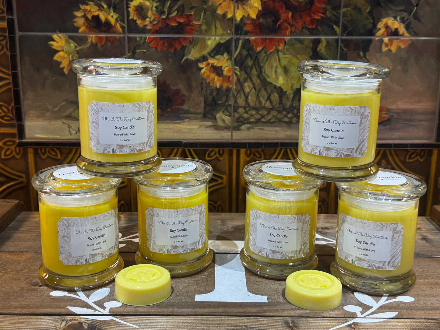 12 oz Soy Candle: Honeysuckle