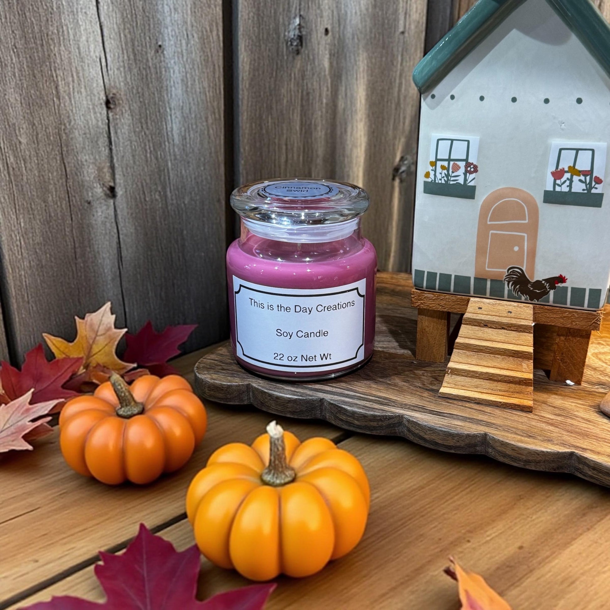 22 oz Soy Candle: Cinnamon Swirl